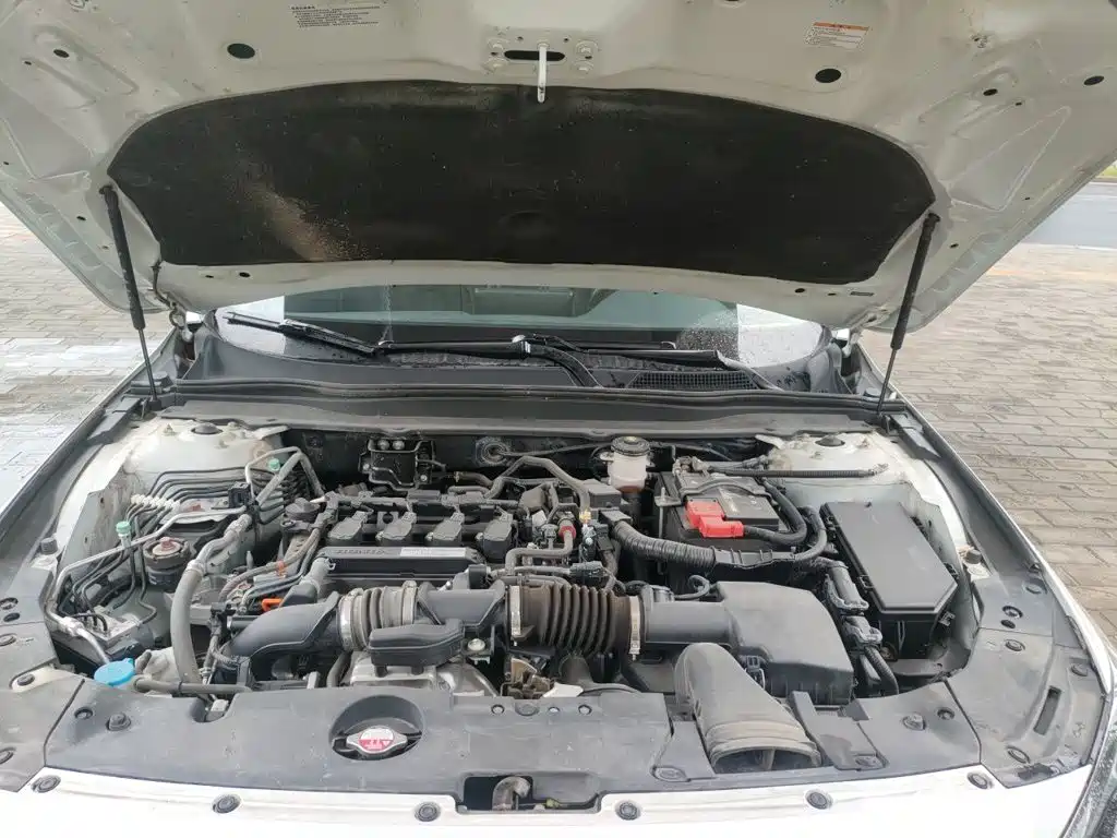 Honda Accord — фото 21