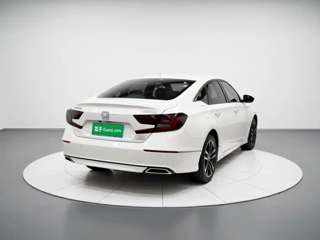 Honda Accord — фото 6