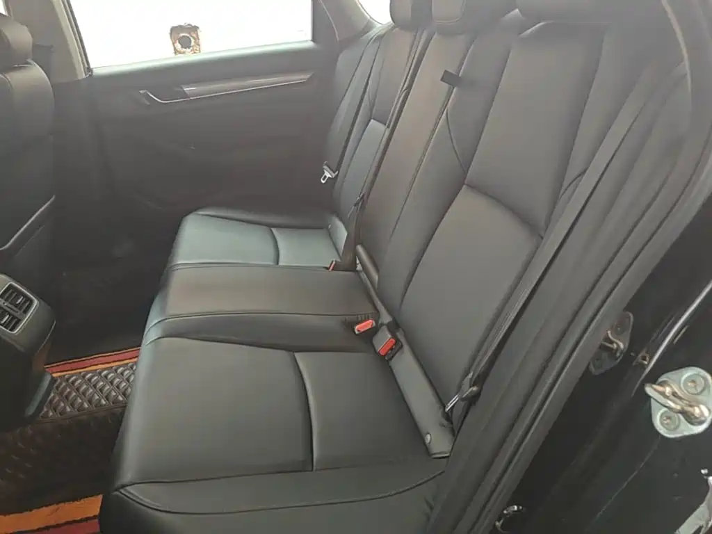 Honda Accord — фото 17