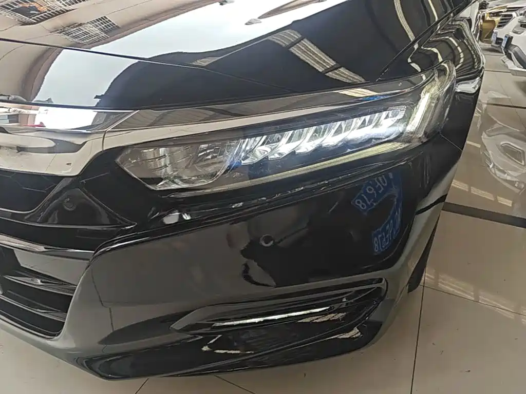 Honda Accord — фото 24