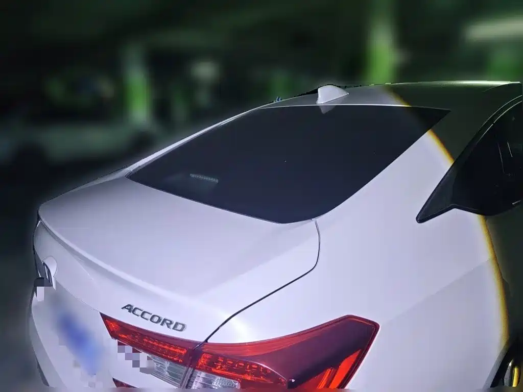 Honda Accord — фото 3