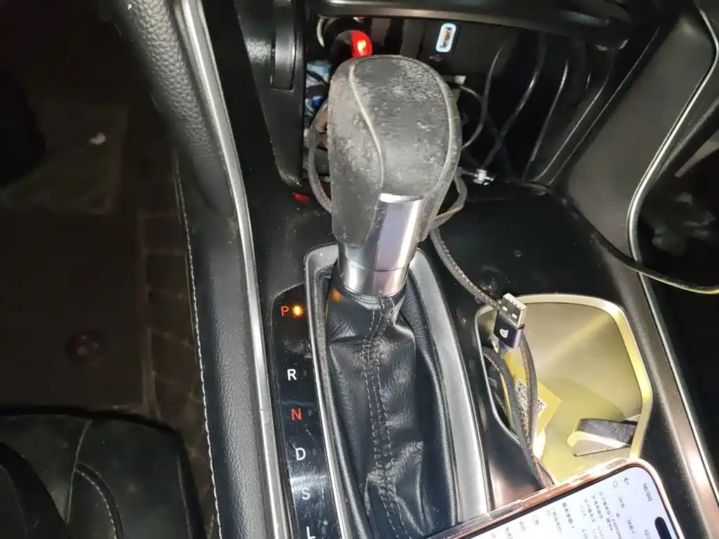 Honda Accord — фото 10