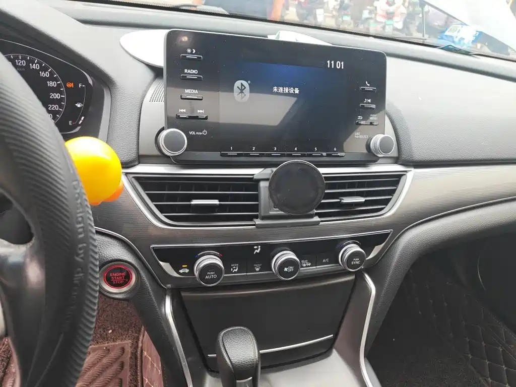Honda Accord — фото 14