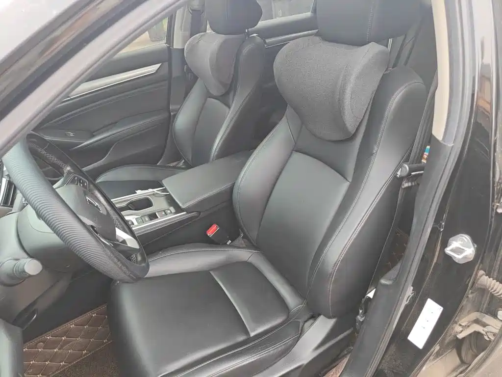 Honda Accord — фото 16