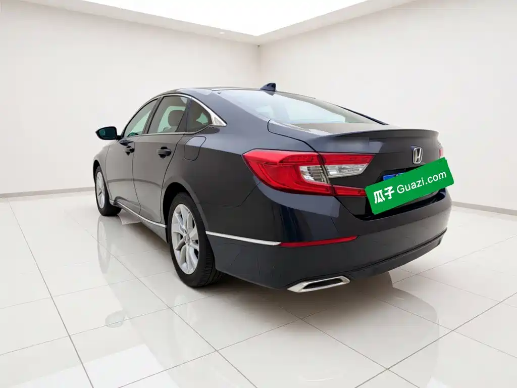 Honda Accord — фото 4