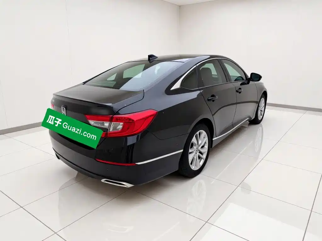 Honda Accord — фото 6