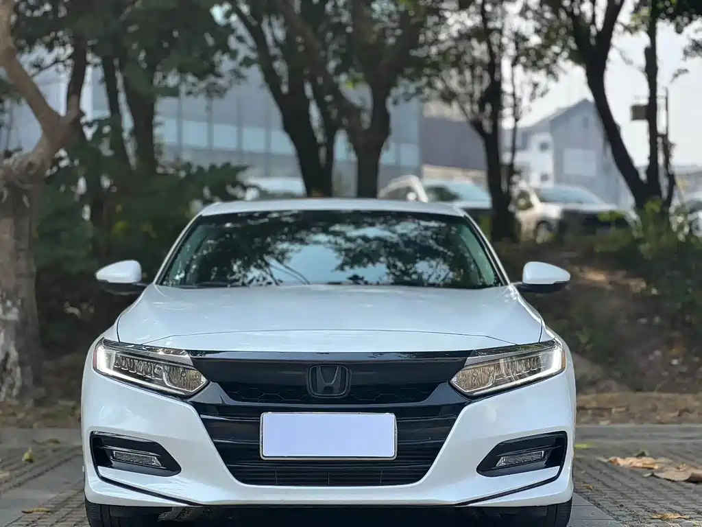 Honda Accord — фото 2