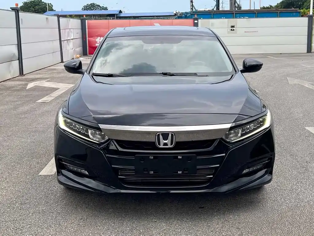 Honda Accord — фото 2