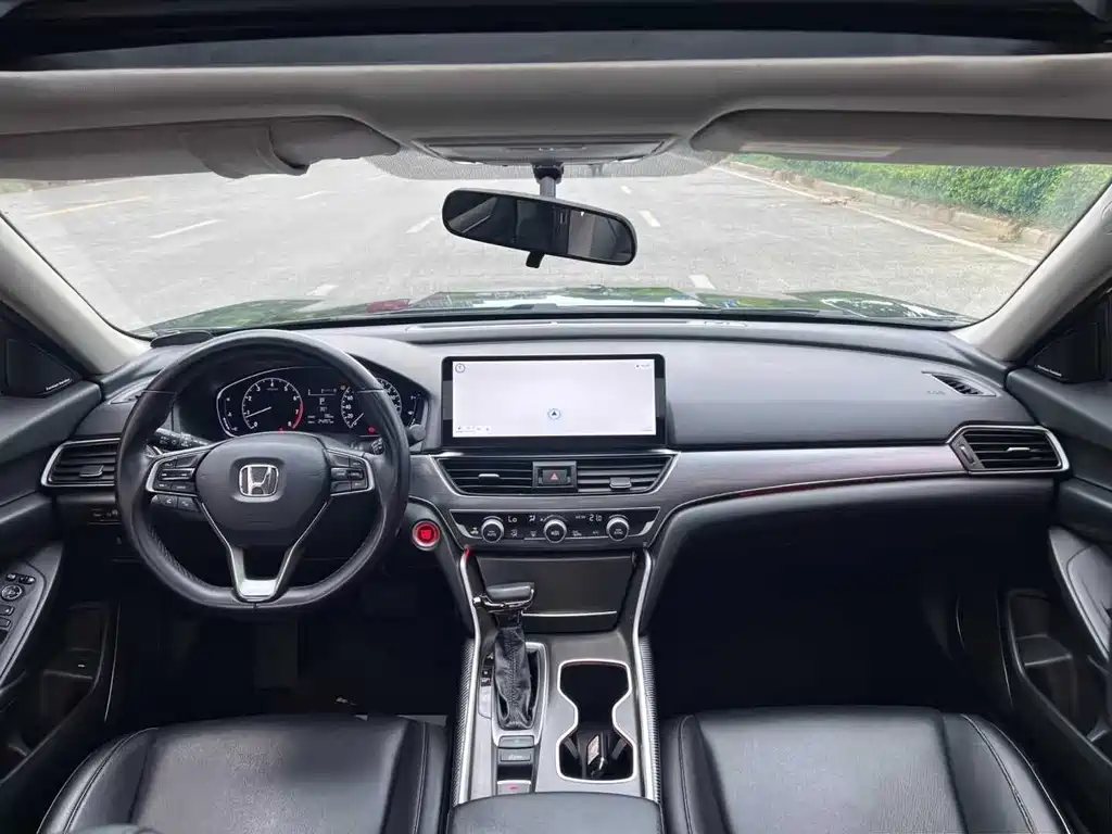 Honda Accord — фото 6