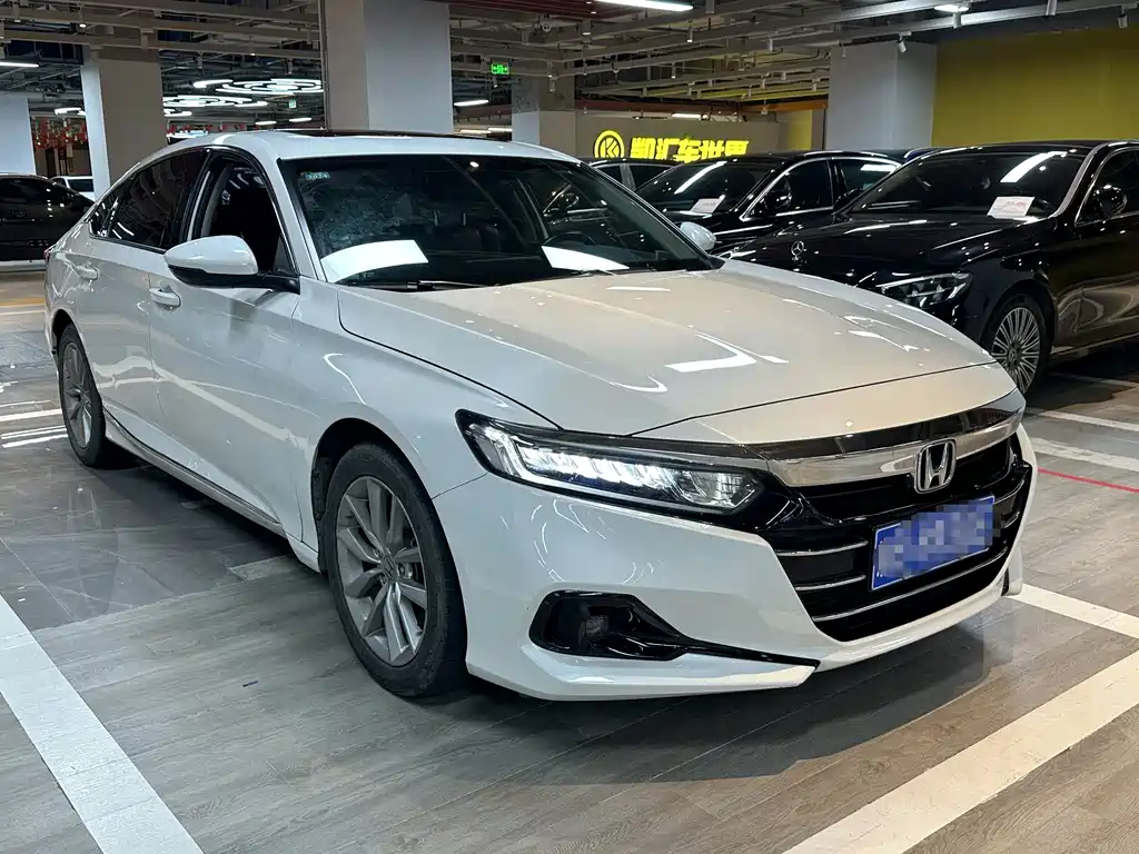 Honda Accord — фото 3