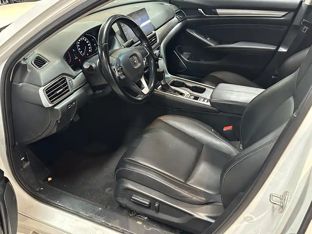 Honda Accord — фото 4
