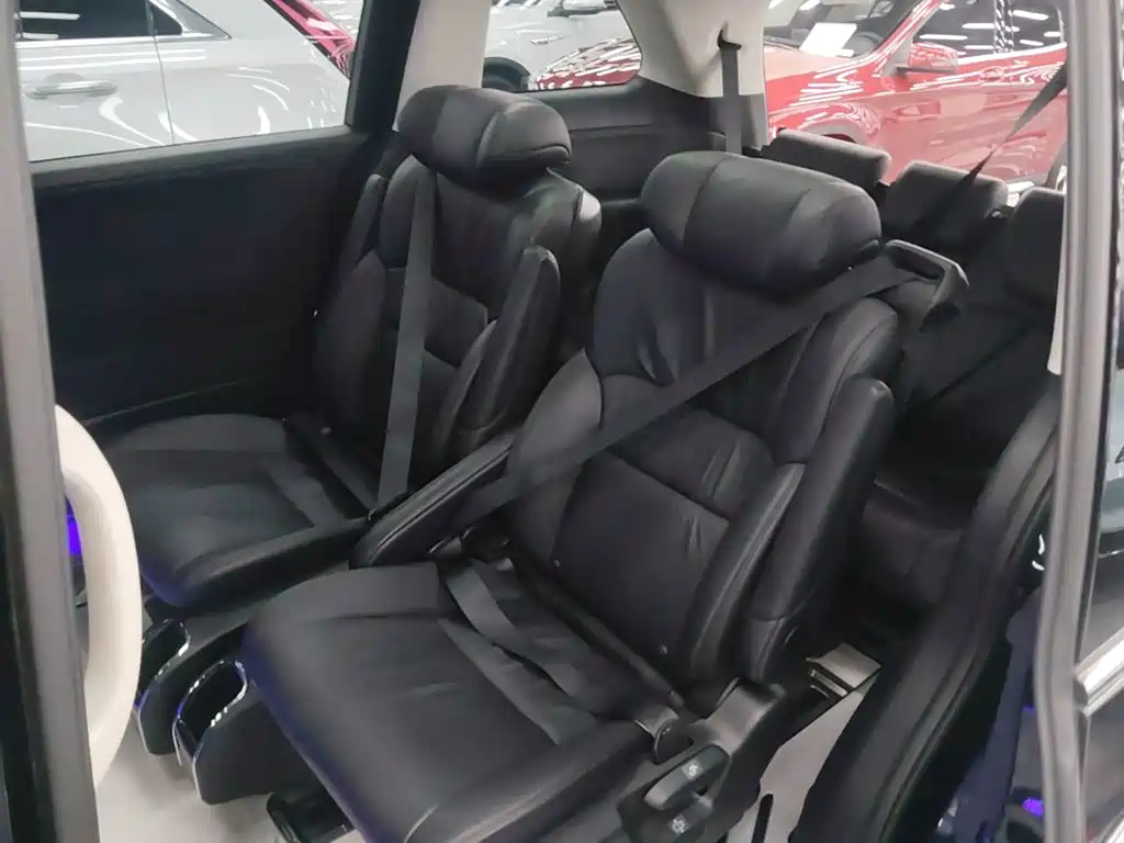 Honda Odyssey — фото 17