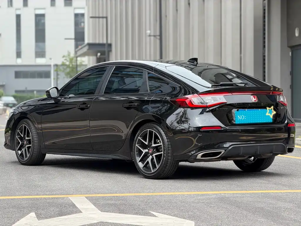 Honda Civic — фото 4