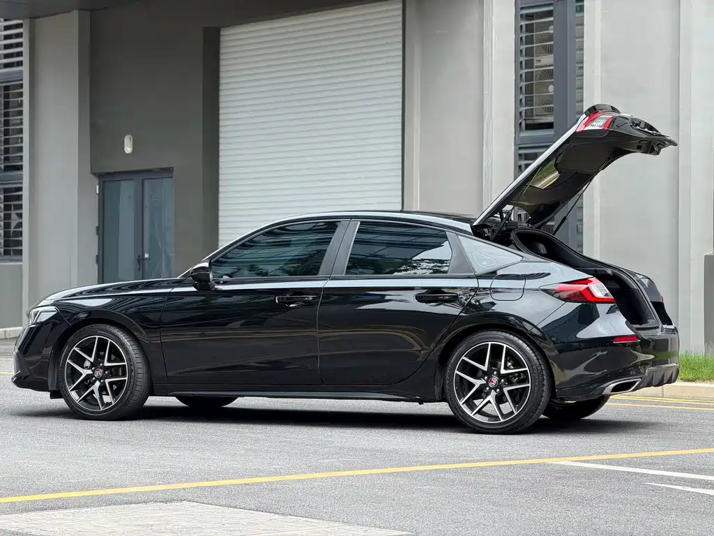 Honda Civic — фото 7