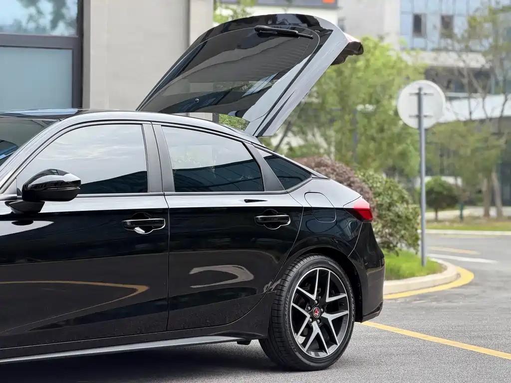 Honda Civic — фото 8