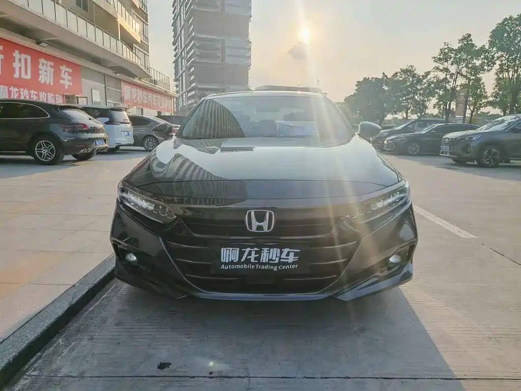 Honda Accord — фото 2