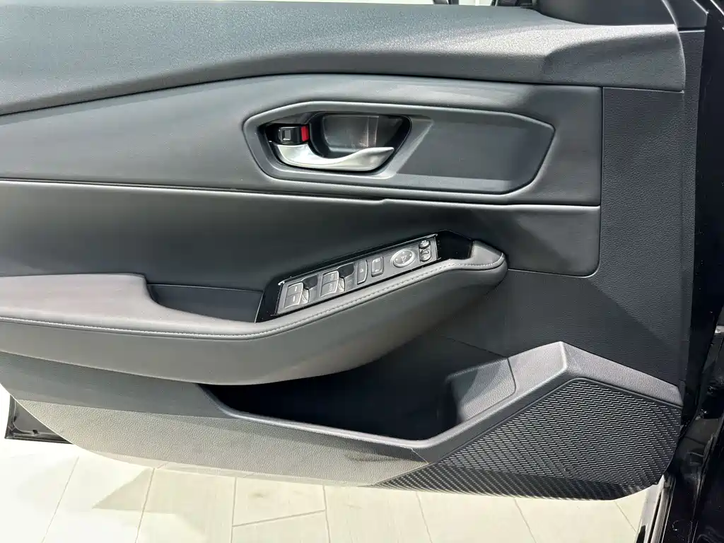 Honda Inspire — фото 14