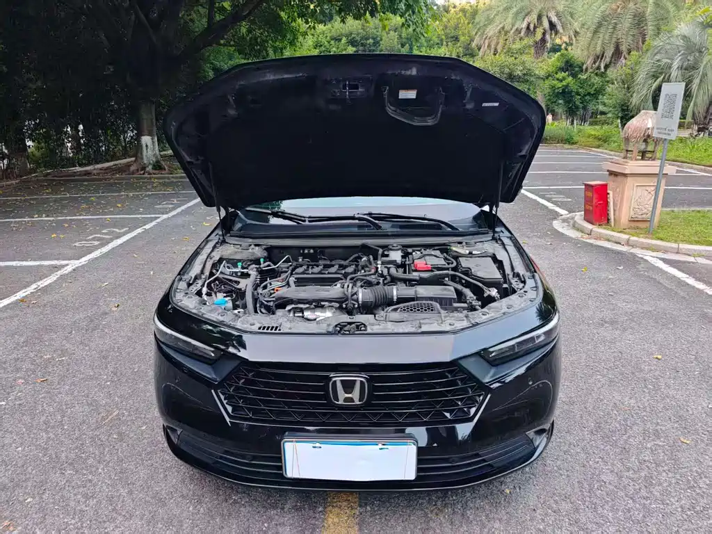 Honda Accord — фото 15