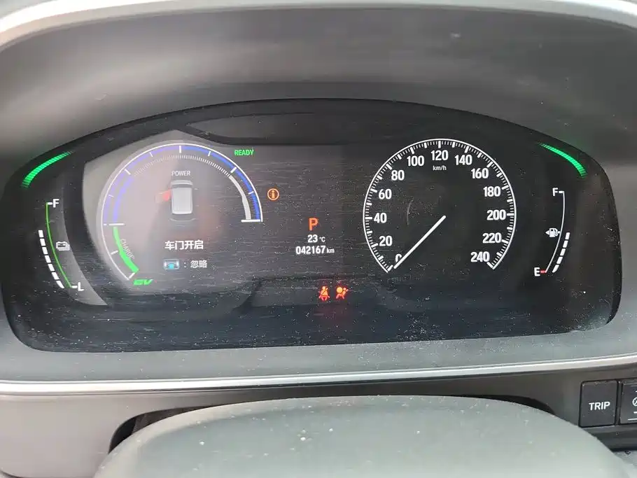 Honda Odyssey — фото 14