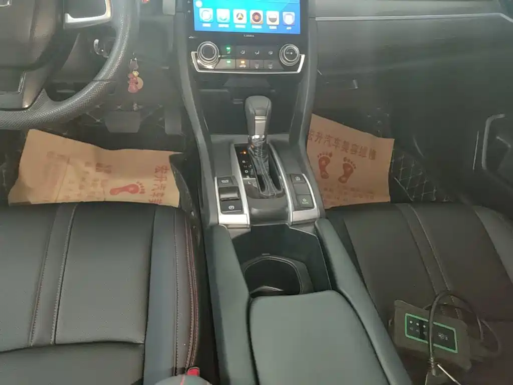 Honda Civic — фото 14