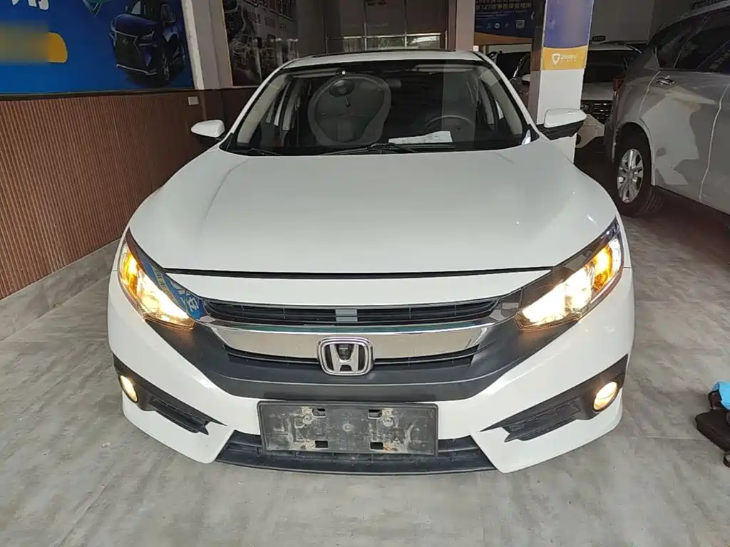 Honda Civic — фото 3