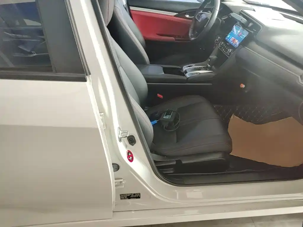 Honda Civic — фото 25