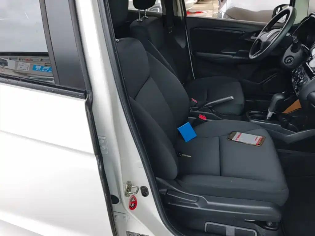 Honda Fit — фото 25