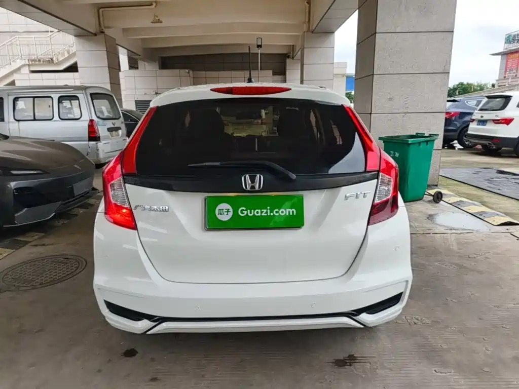 Honda Fit — фото 6