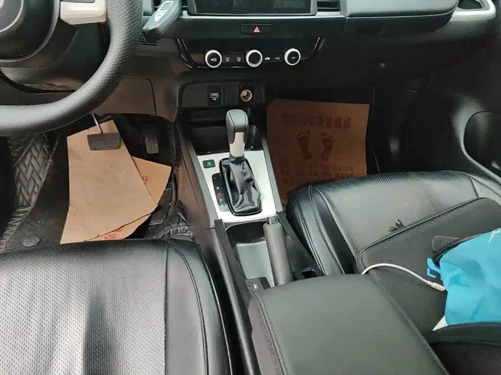 Honda Fit — фото 14