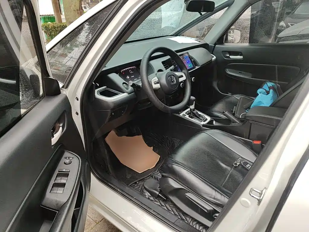 Honda Fit — фото 16