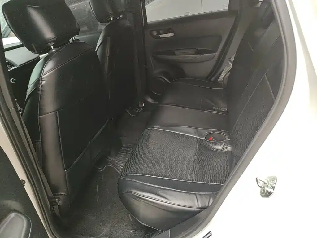 Honda Fit — фото 17
