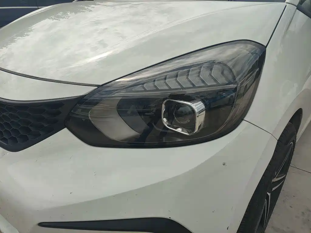Honda Fit — фото 8