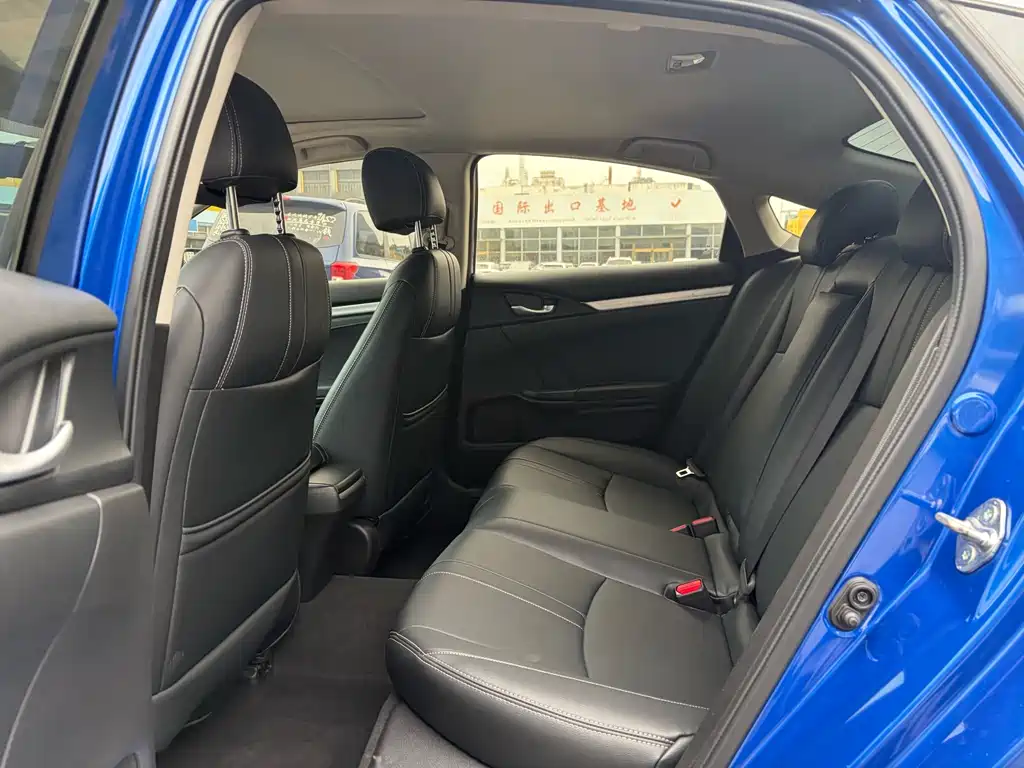 Honda Civic — фото 5