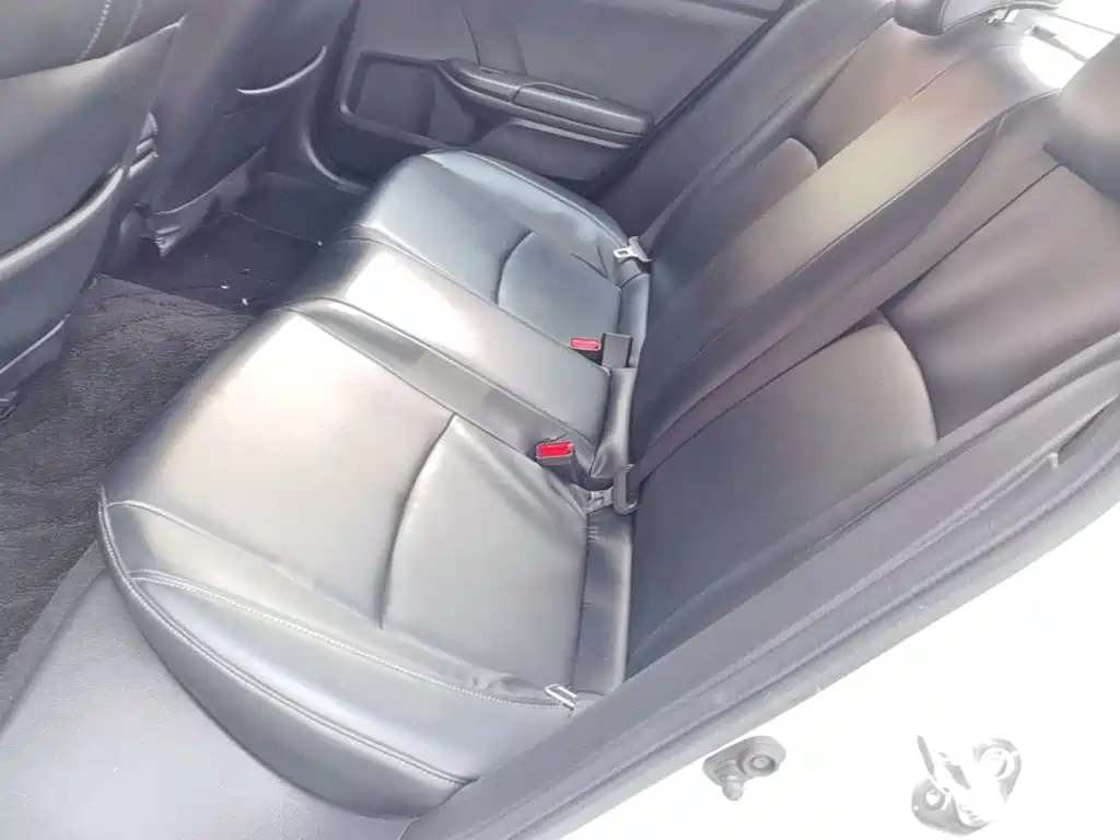 Honda Civic — фото 17