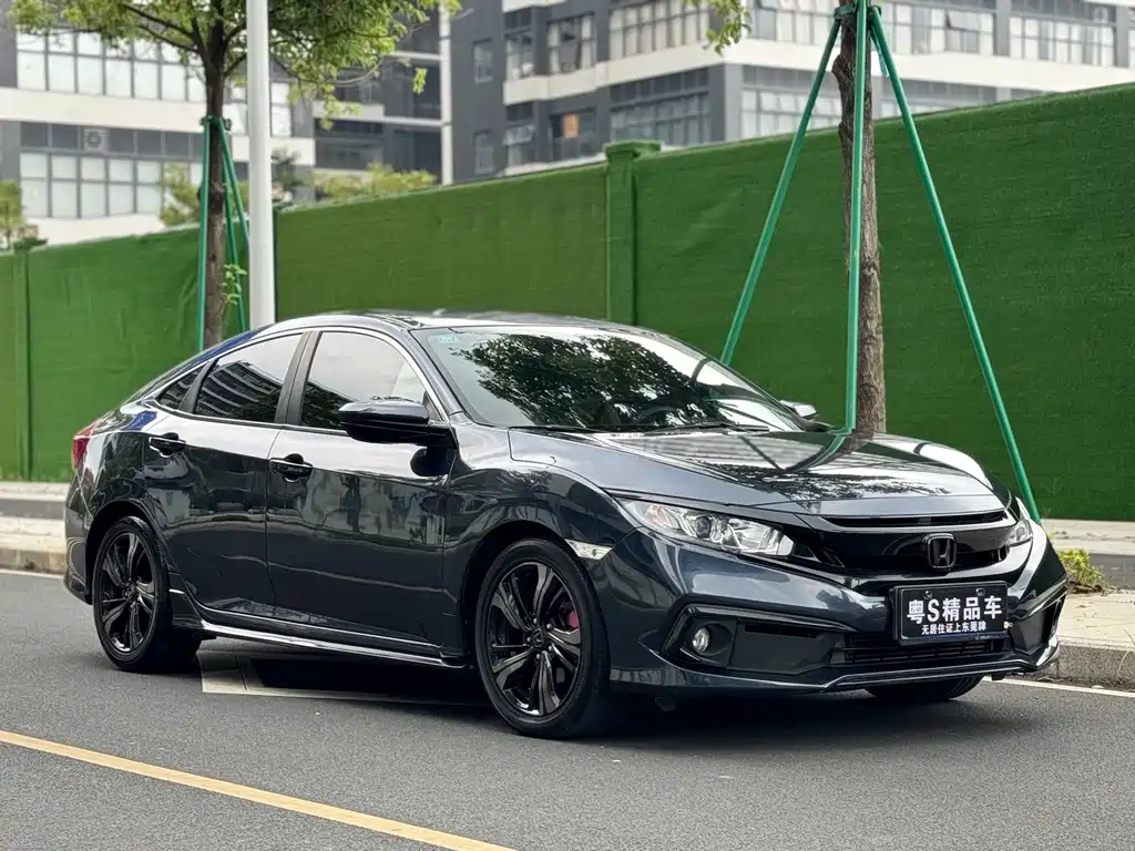 Honda Civic — фото 3