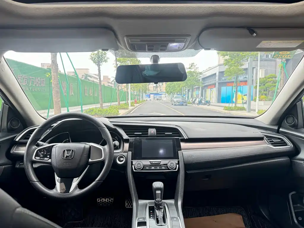 Honda Civic — фото 4