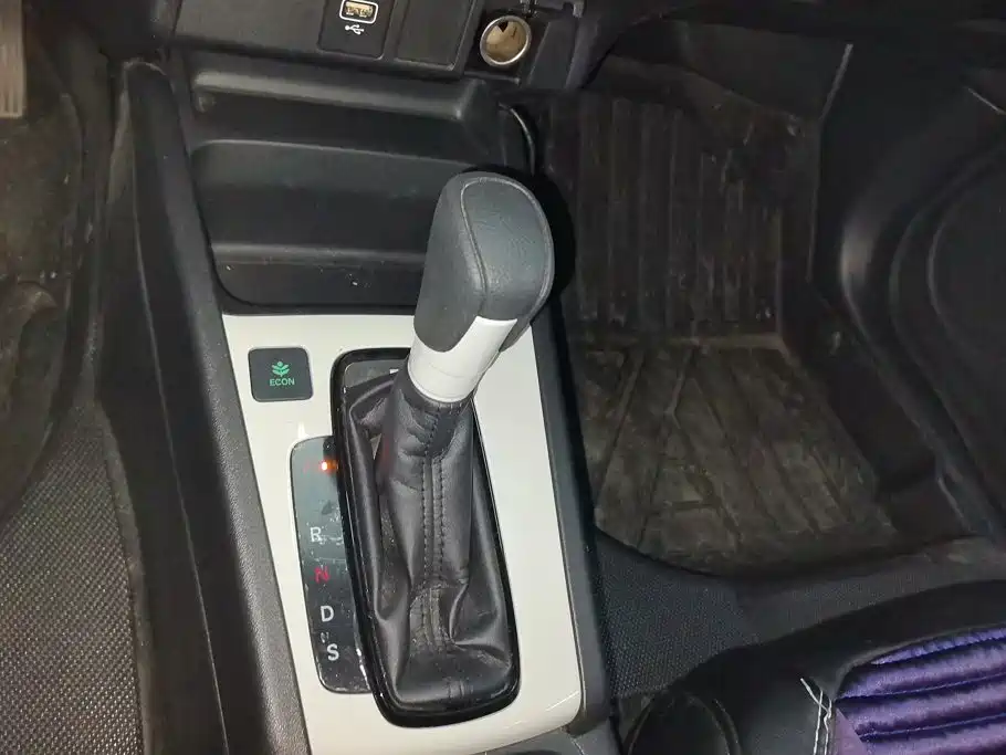 Honda Fit — фото 16
