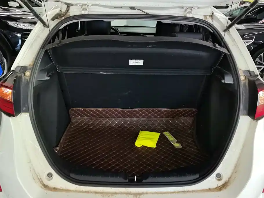 Honda Fit — фото 4