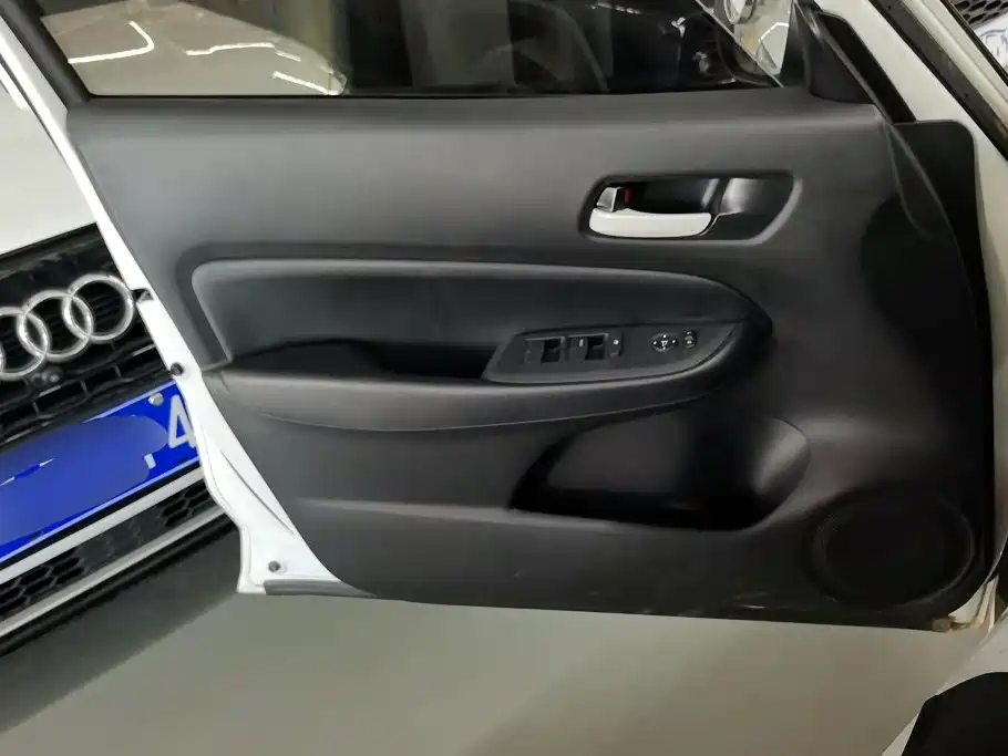 Honda Fit — фото 7