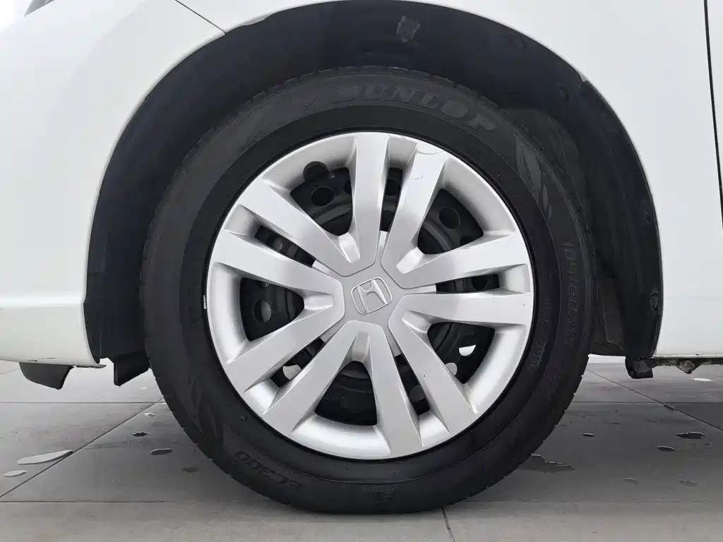 Honda Fit — фото 17