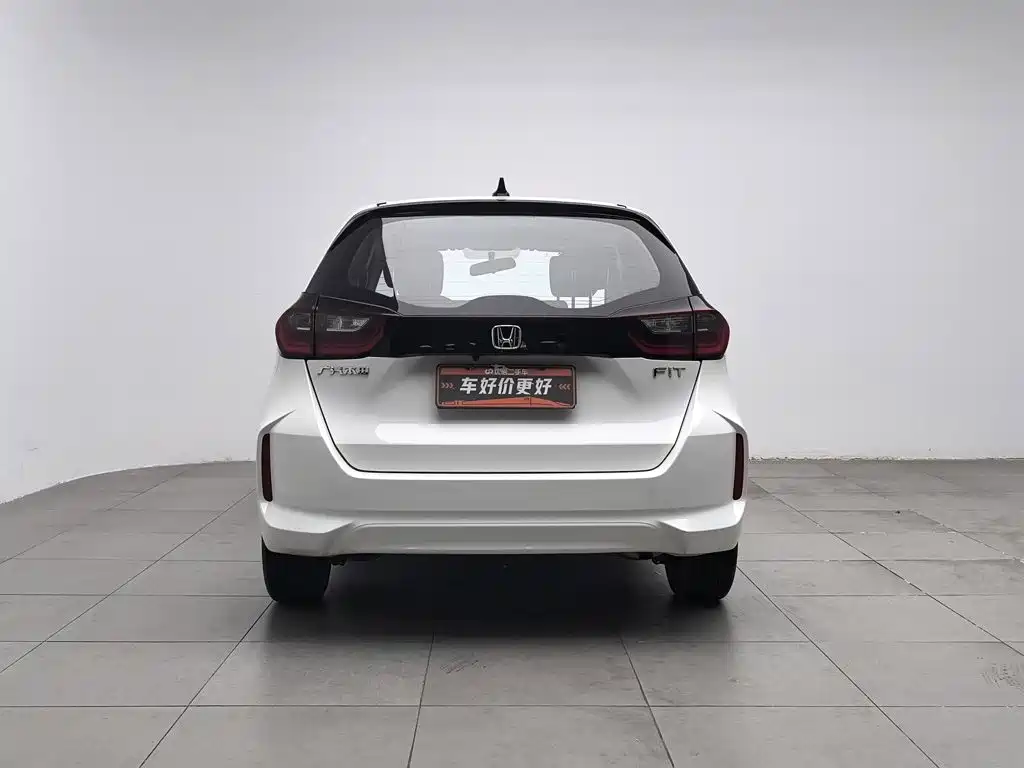 Honda Fit — фото 4