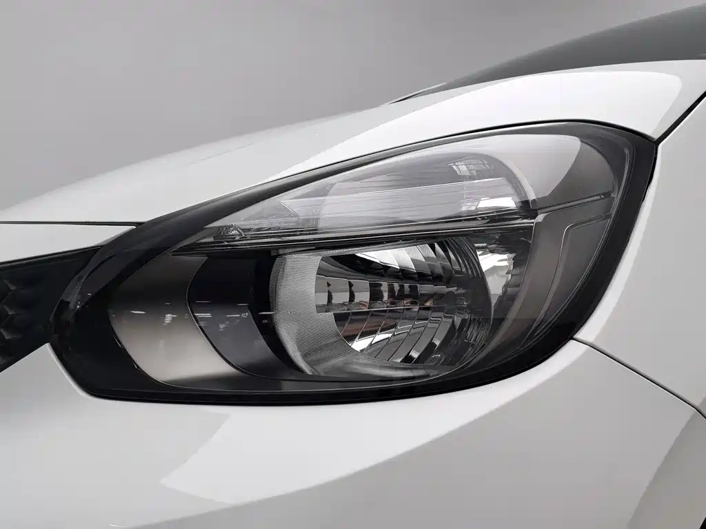 Honda Fit — фото 7