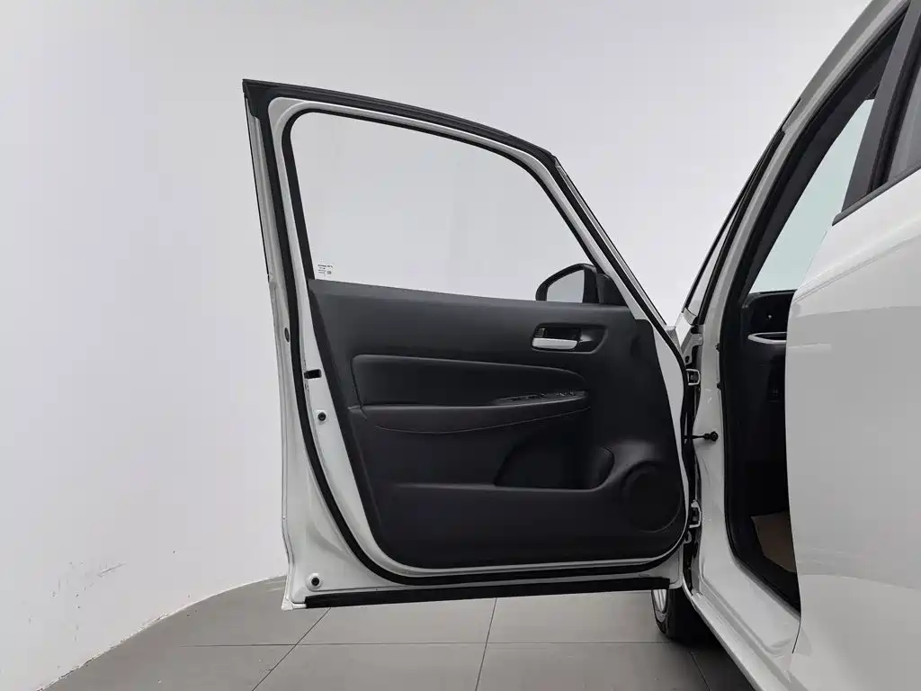 Honda Fit — фото 8