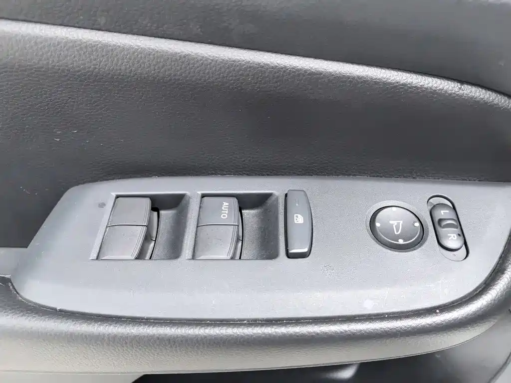 Honda Fit — фото 9