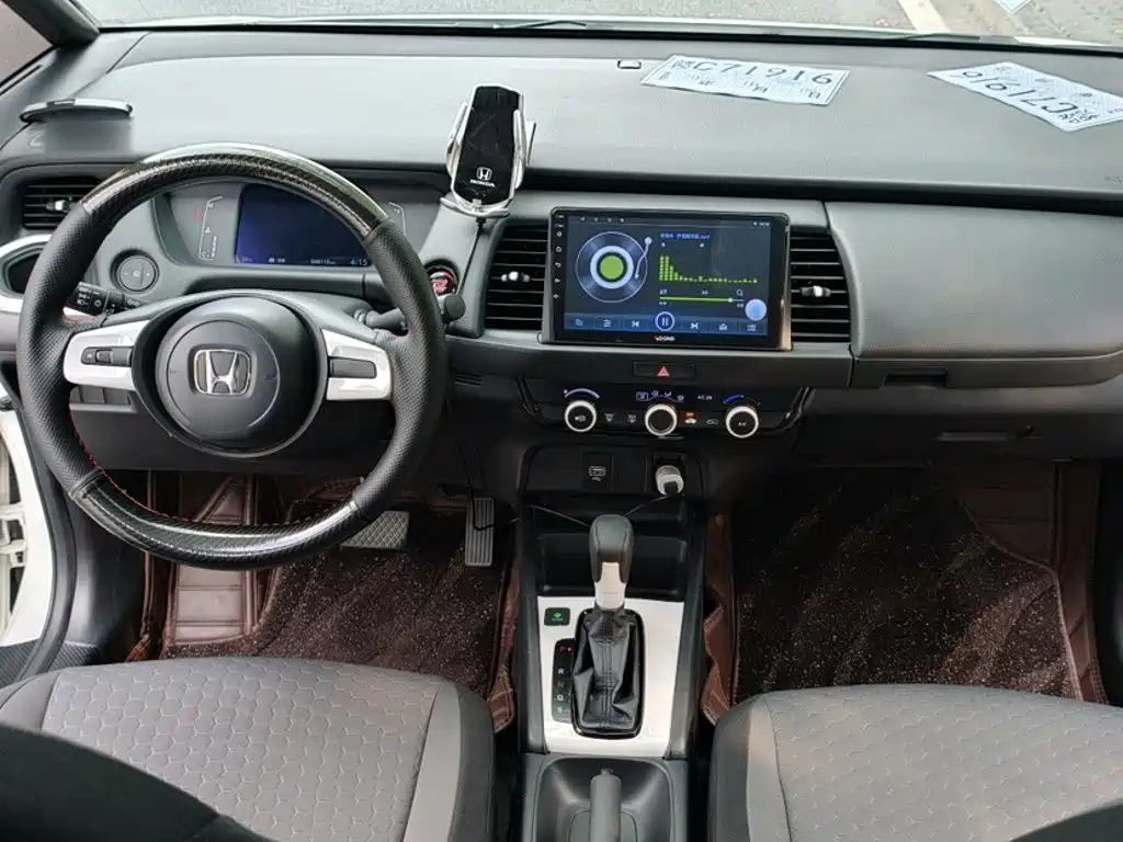 Honda Fit — фото 9