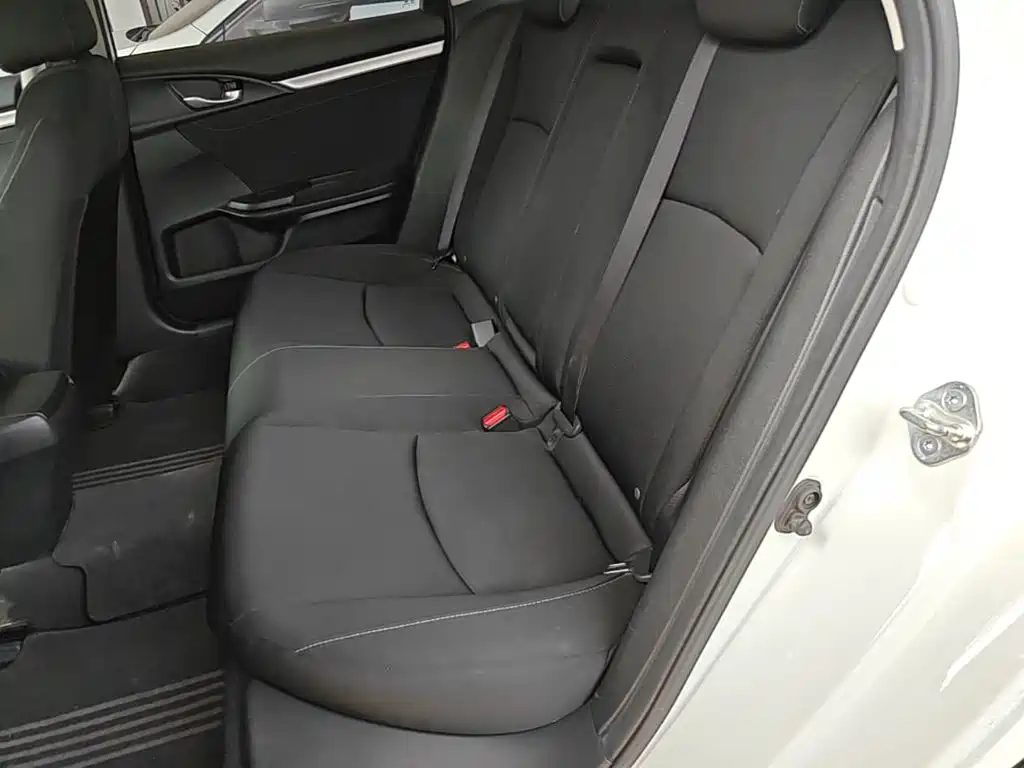 Honda Civic — фото 17