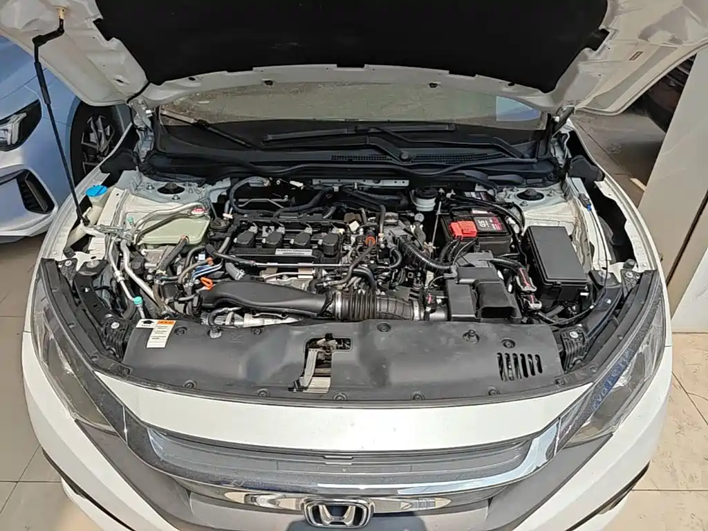 Honda Civic — фото 20