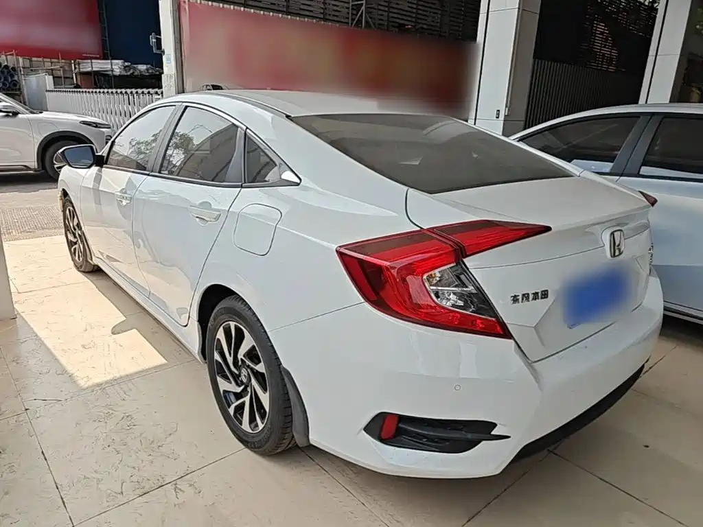 Honda Civic — фото 5