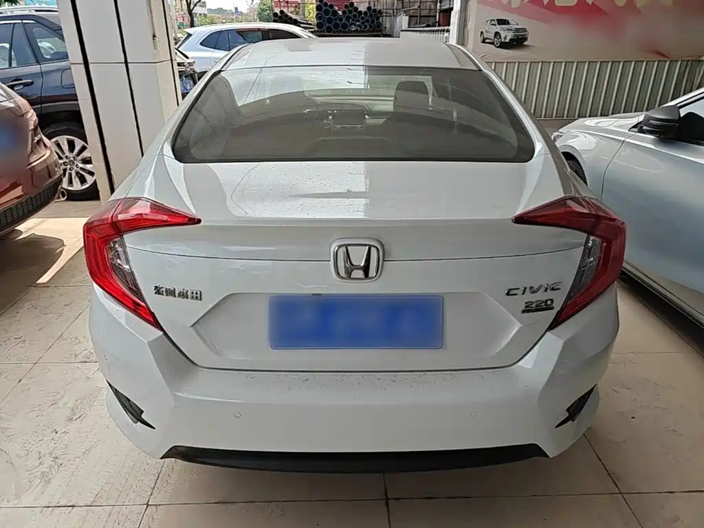 Honda Civic — фото 6