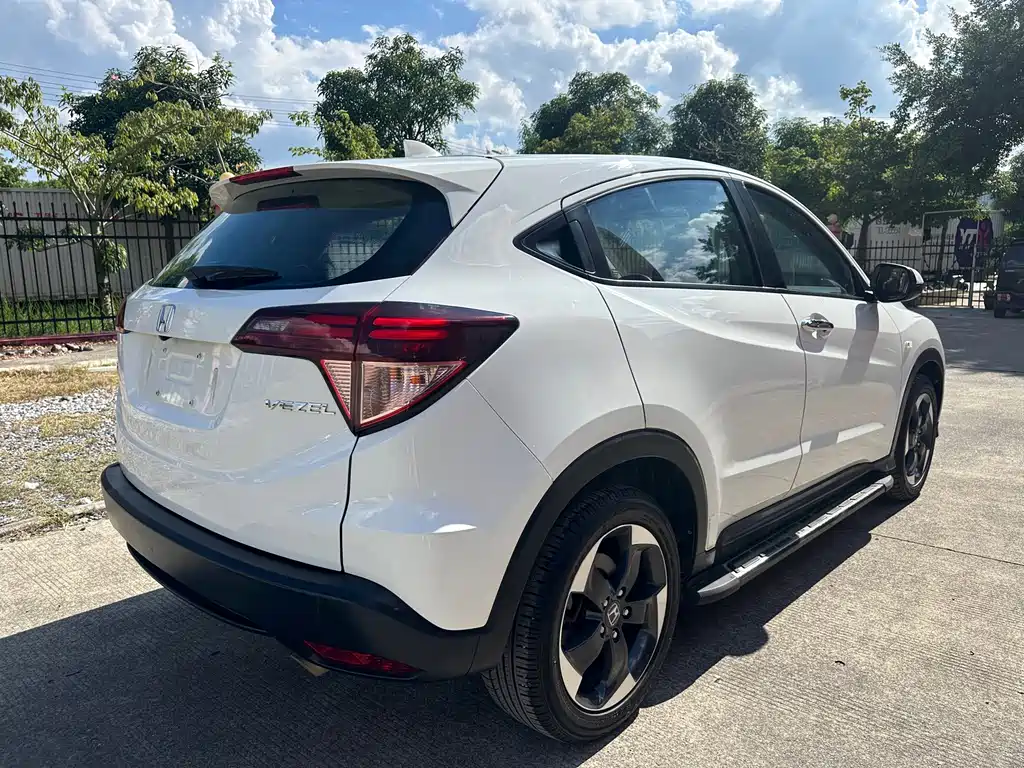 Honda Vezel — фото 6